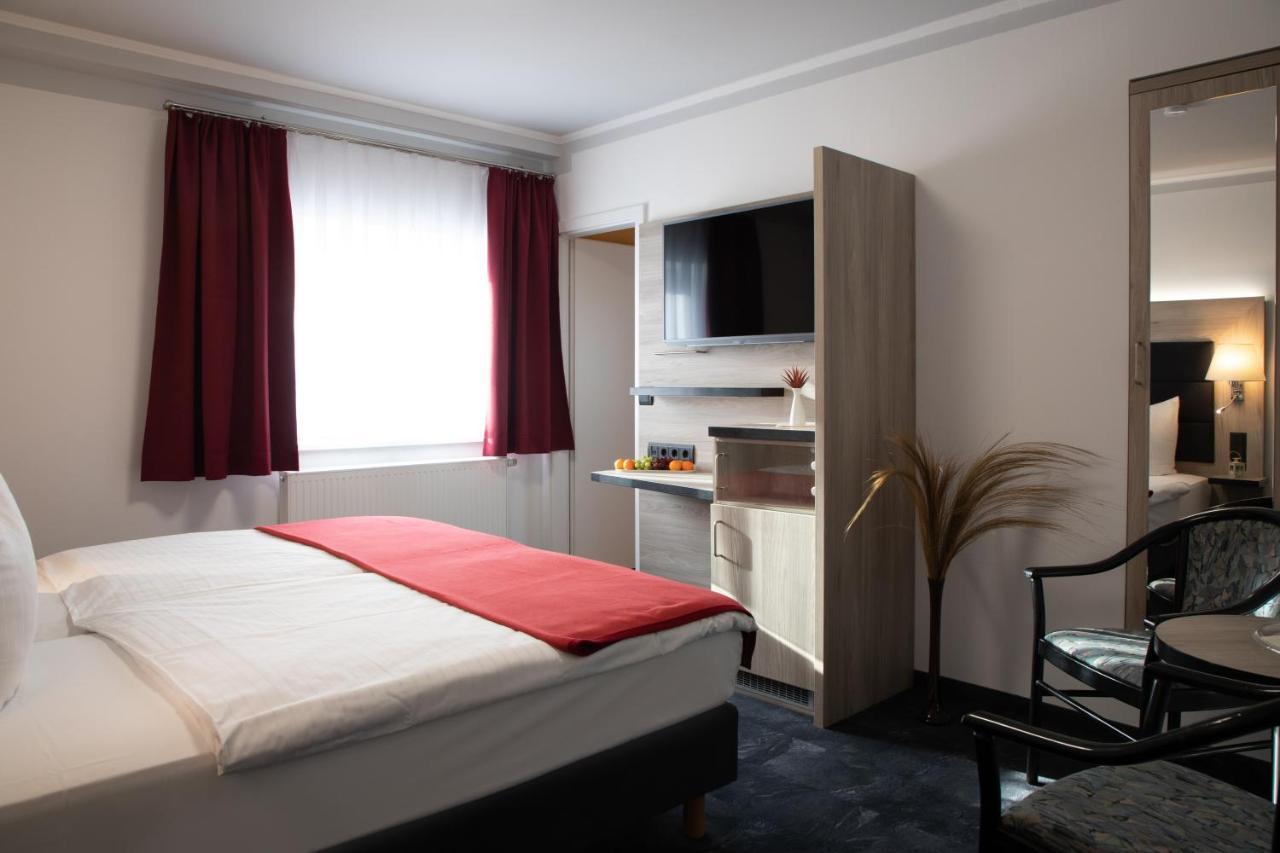Hotel Zur Kulturweberei Finsterwalde Exteriör bild