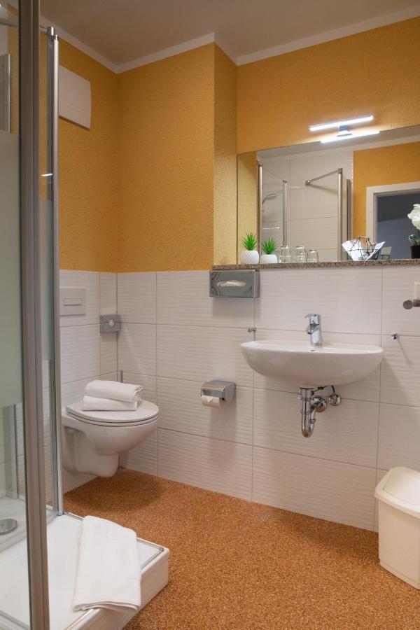 Hotel Zur Kulturweberei Finsterwalde Exteriör bild
